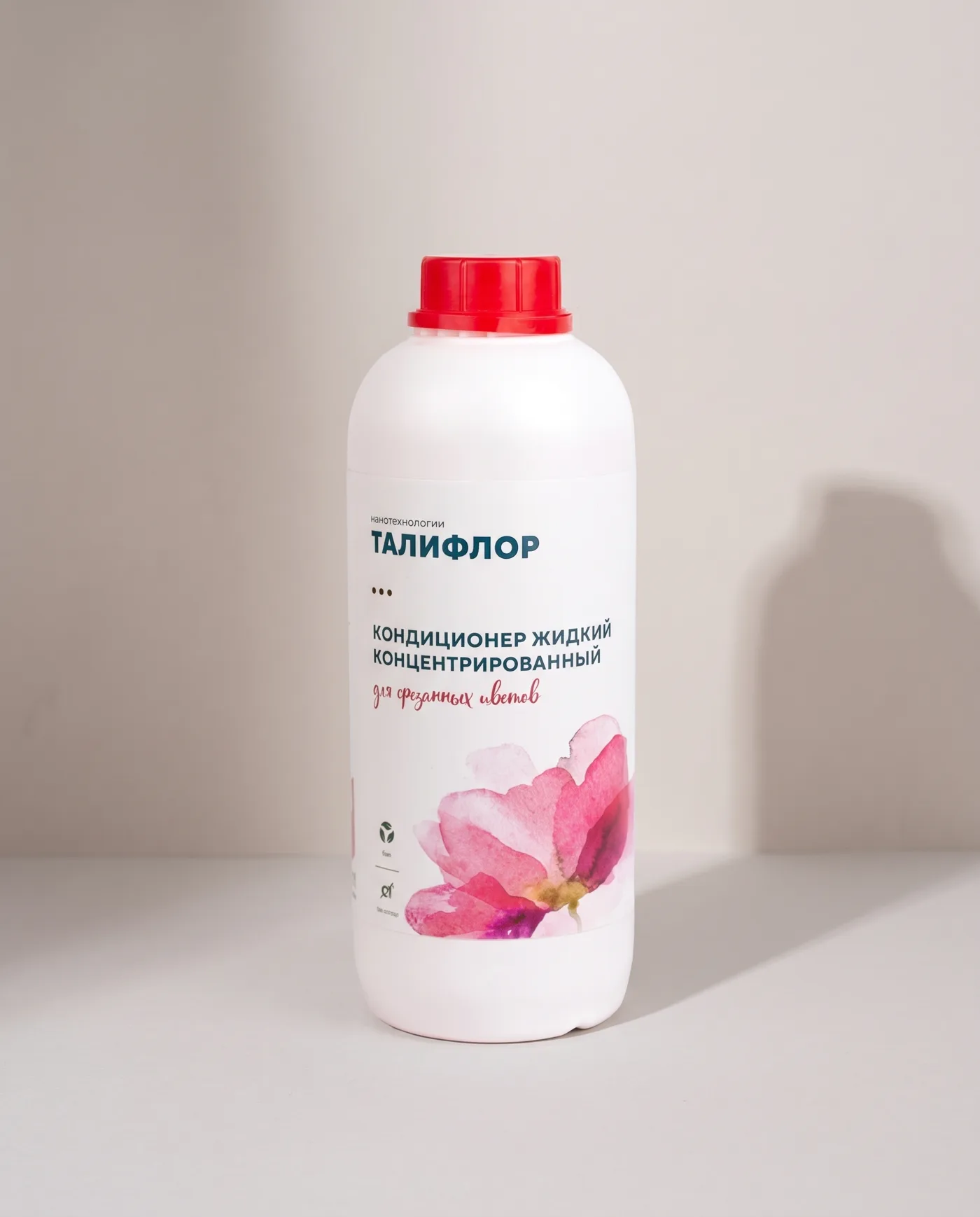 Подкормка - Кондиционер для срезанных цветов Floral Nano Tech во флаконе 1л